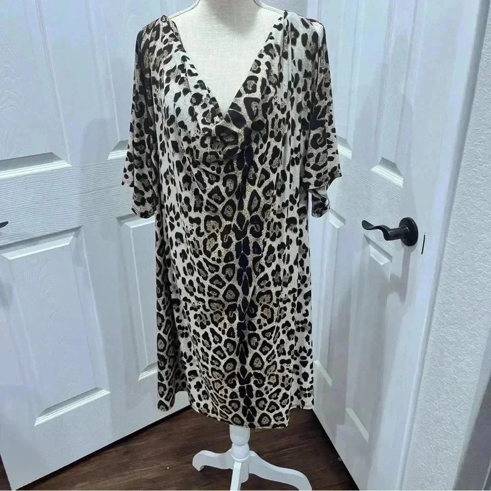 Lane Bryant Leopard Print , Cowl neck, stretch, shoulder splits dress ❤️